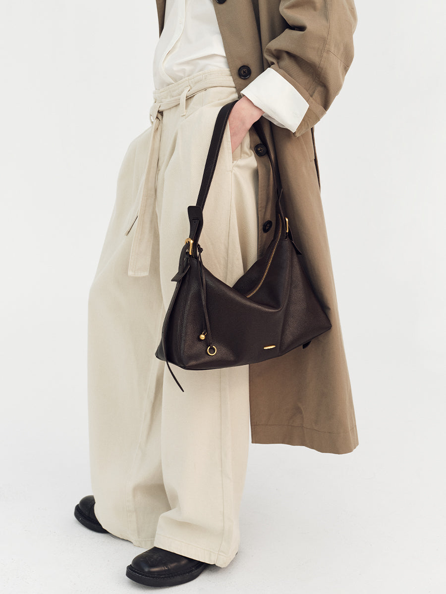 Premium minimalist shoulder bag