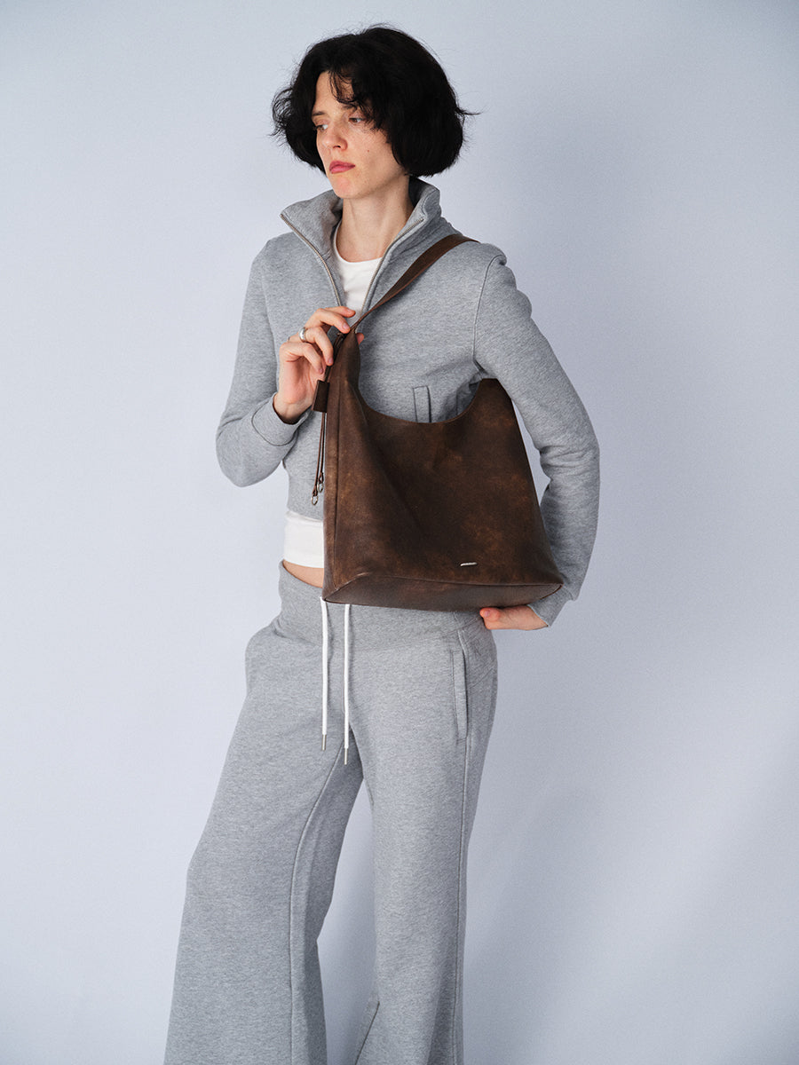 Laid-back casual tote bag