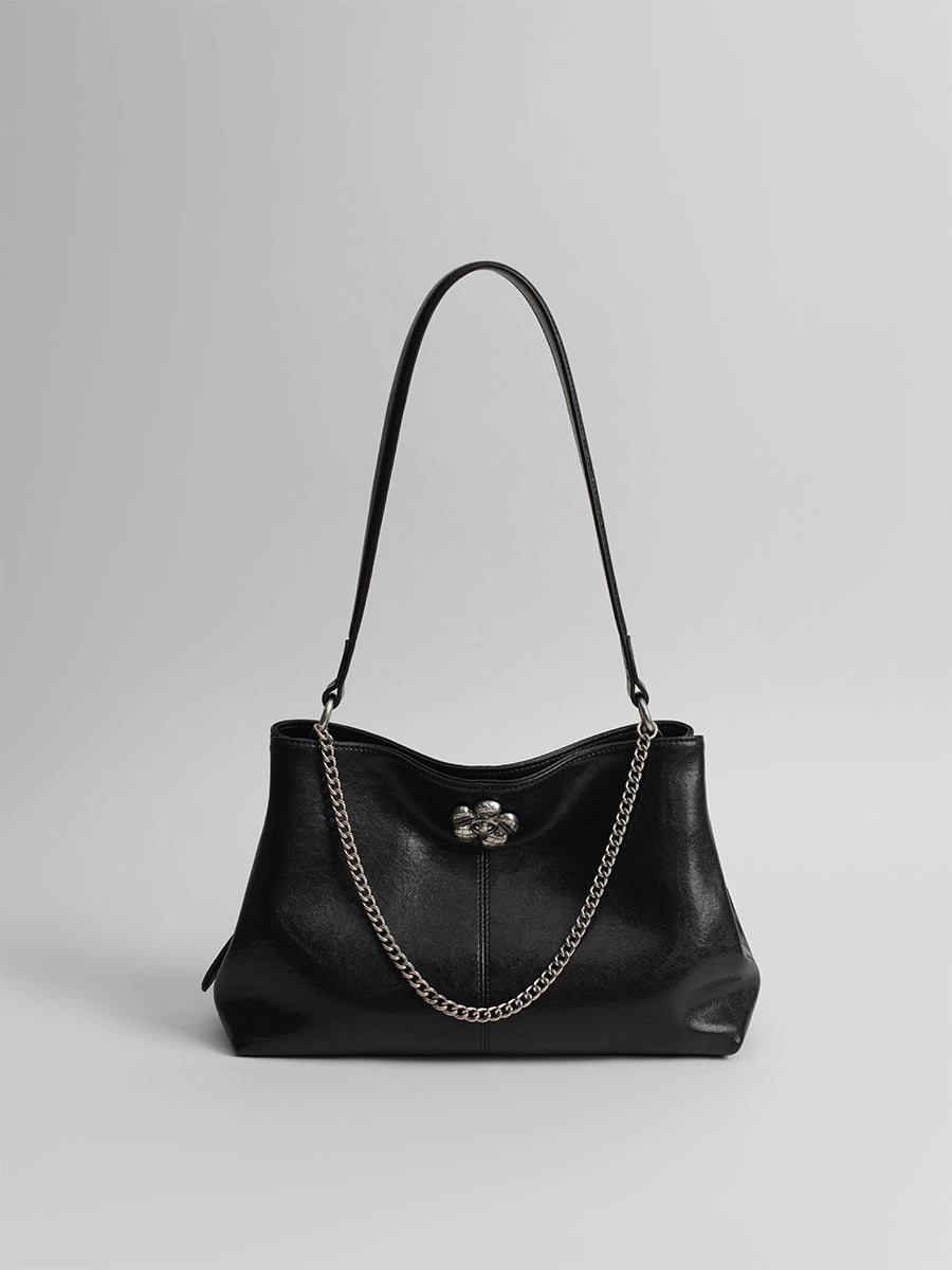 Large-capacity commuter tote bag