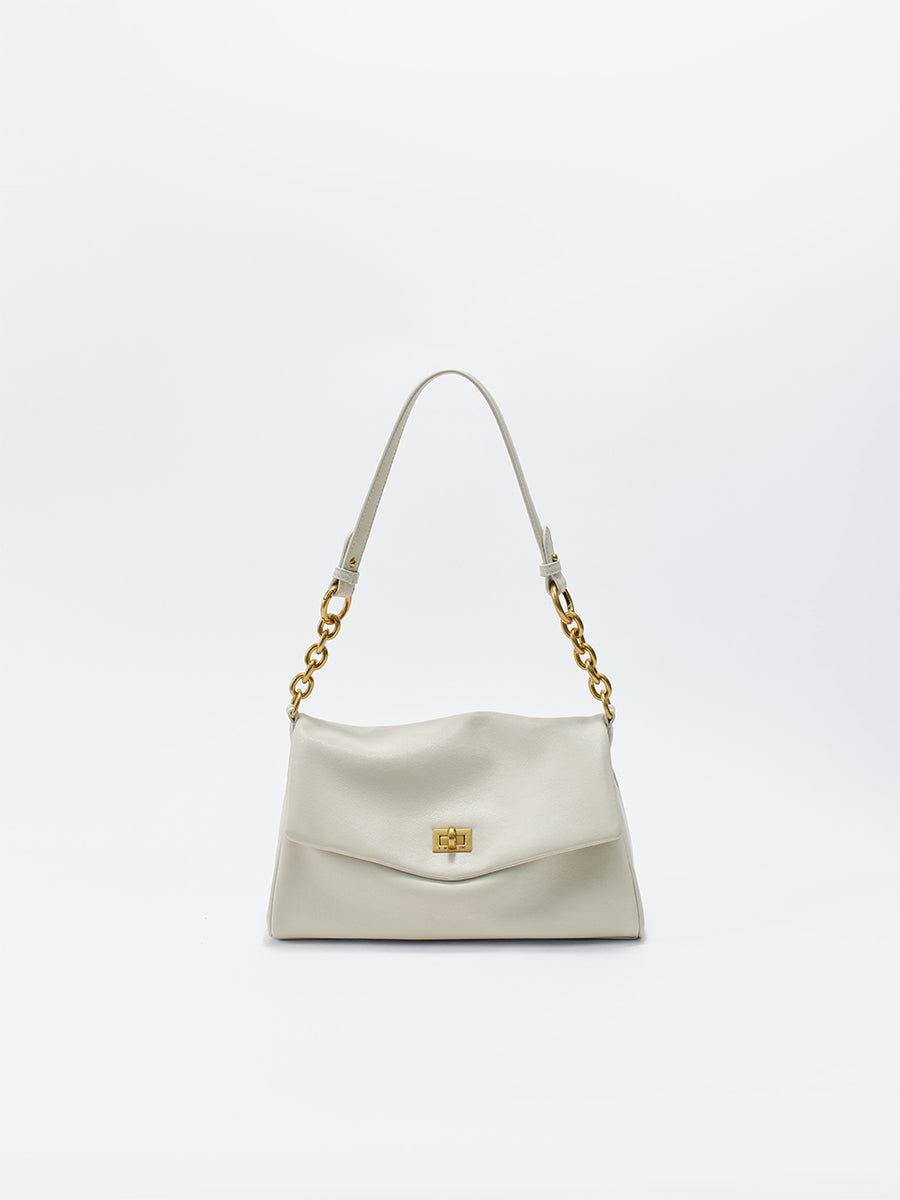 Classic flap messenger bag