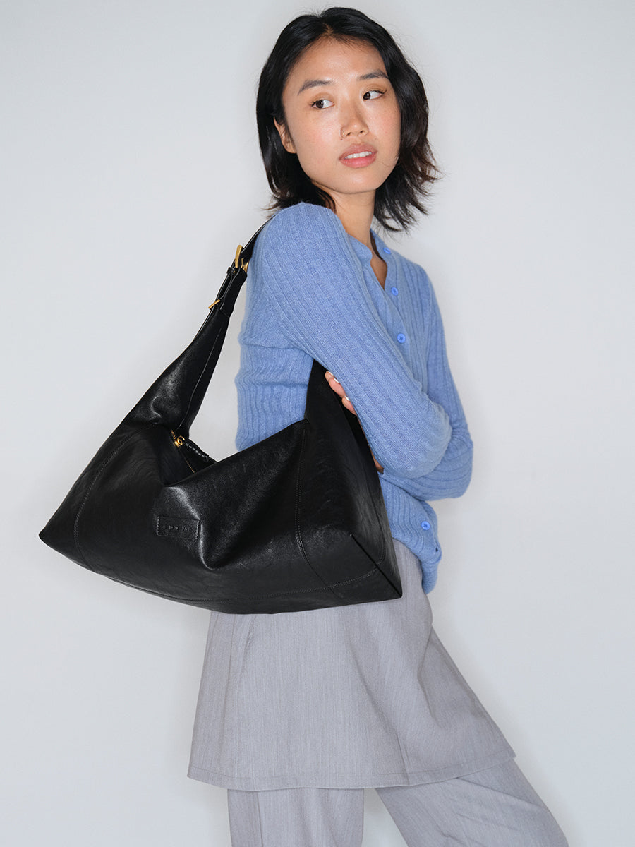 Underarm Tote Bag