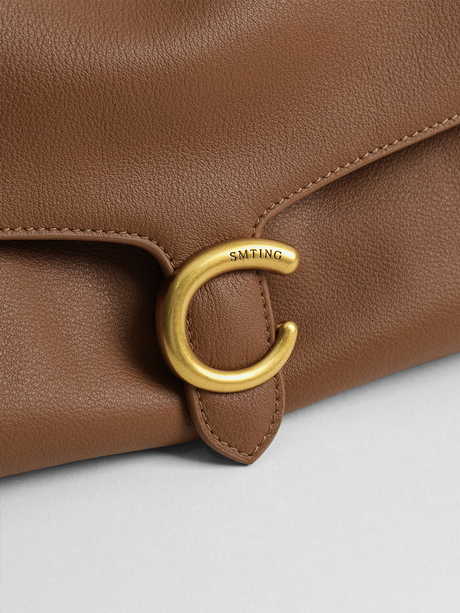First-layer cowhide underarm bag