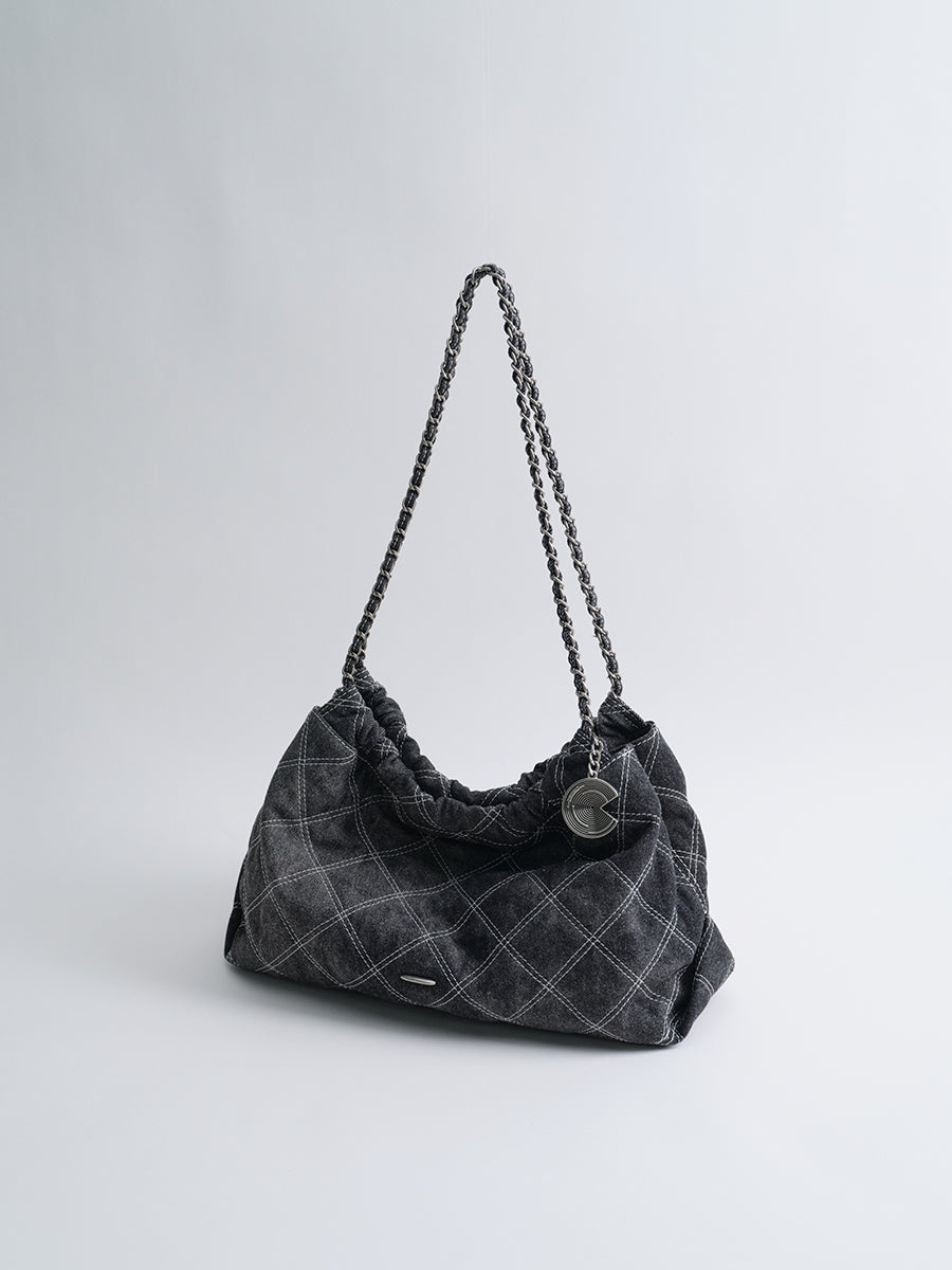 New tie-dye denim chain bag