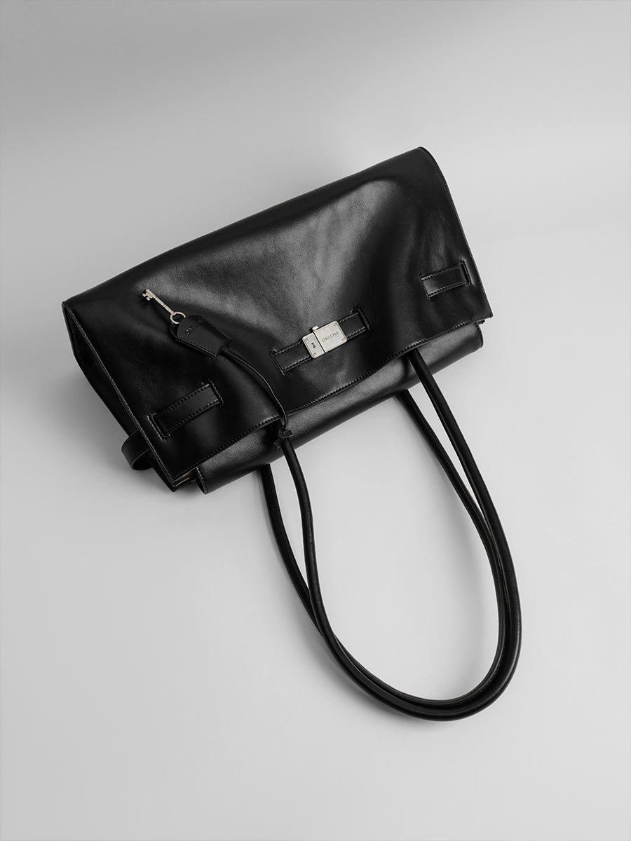 Advanced Sensation Commuter Shoulder Bag