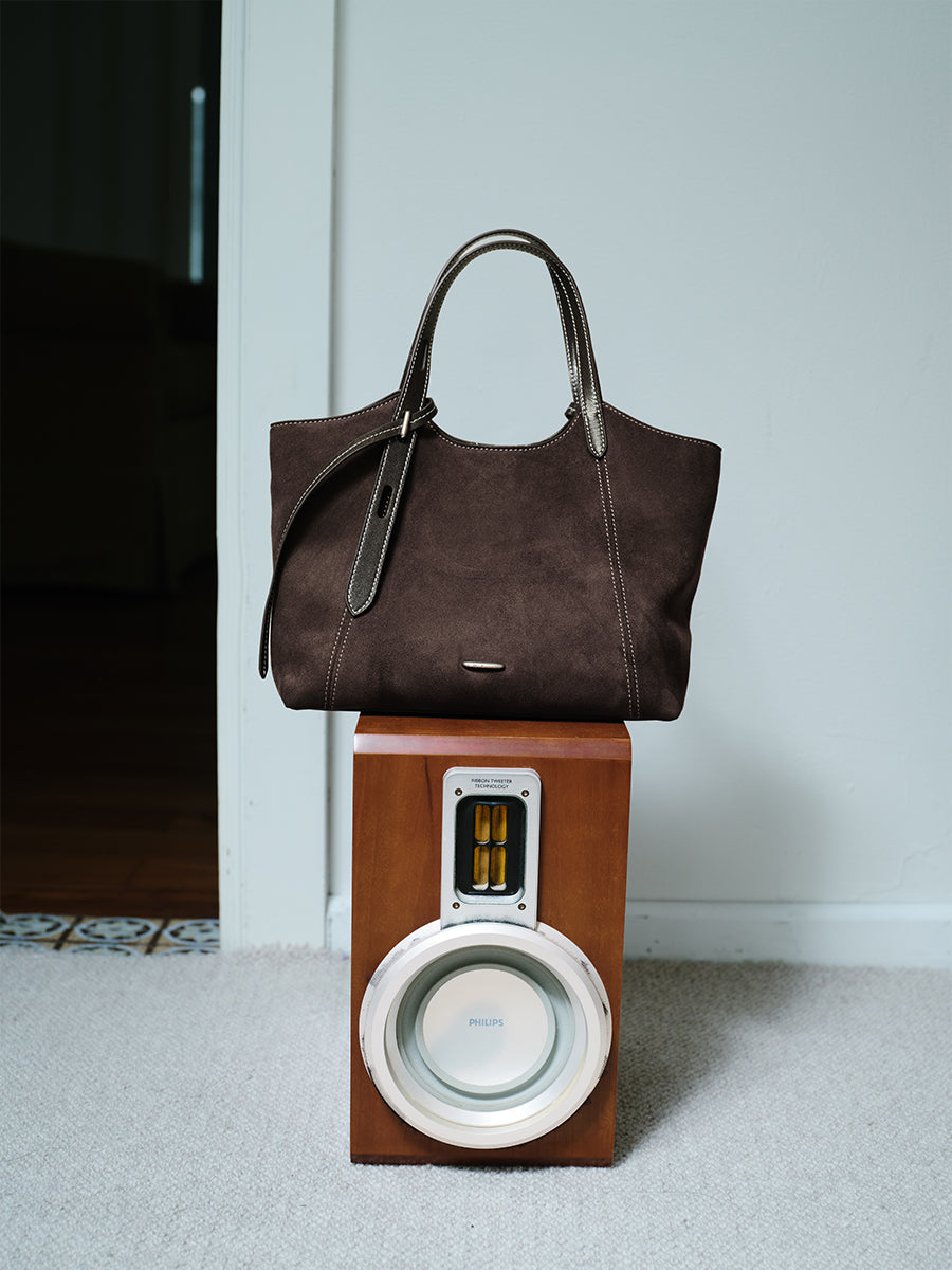 Large-capacity tote bag
