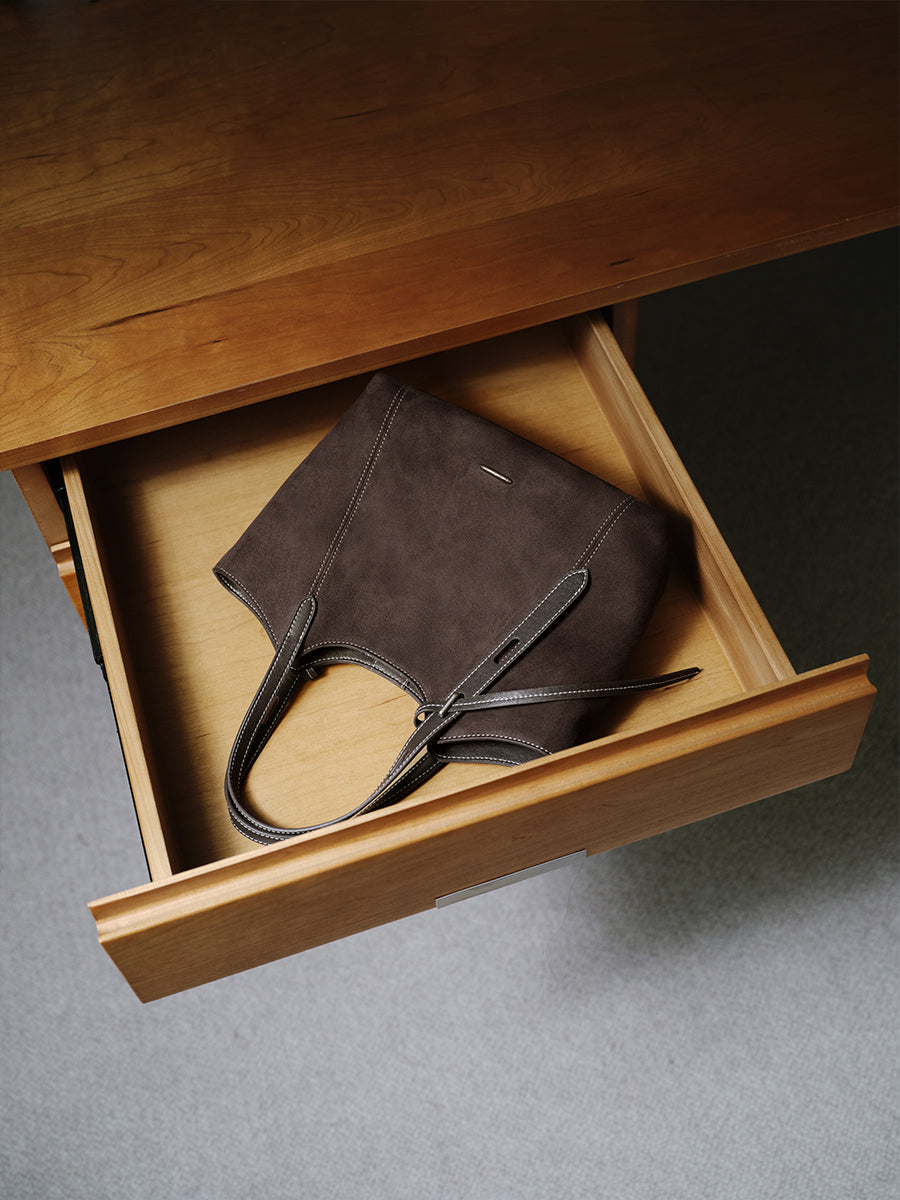 Large-capacity tote bag