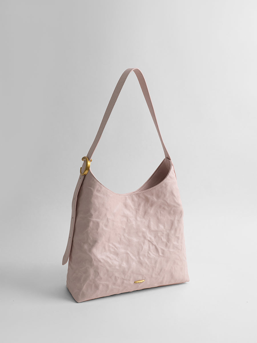 Sartorial tote bag with a niche design