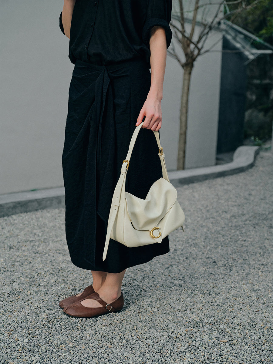 Classic flap tote bag