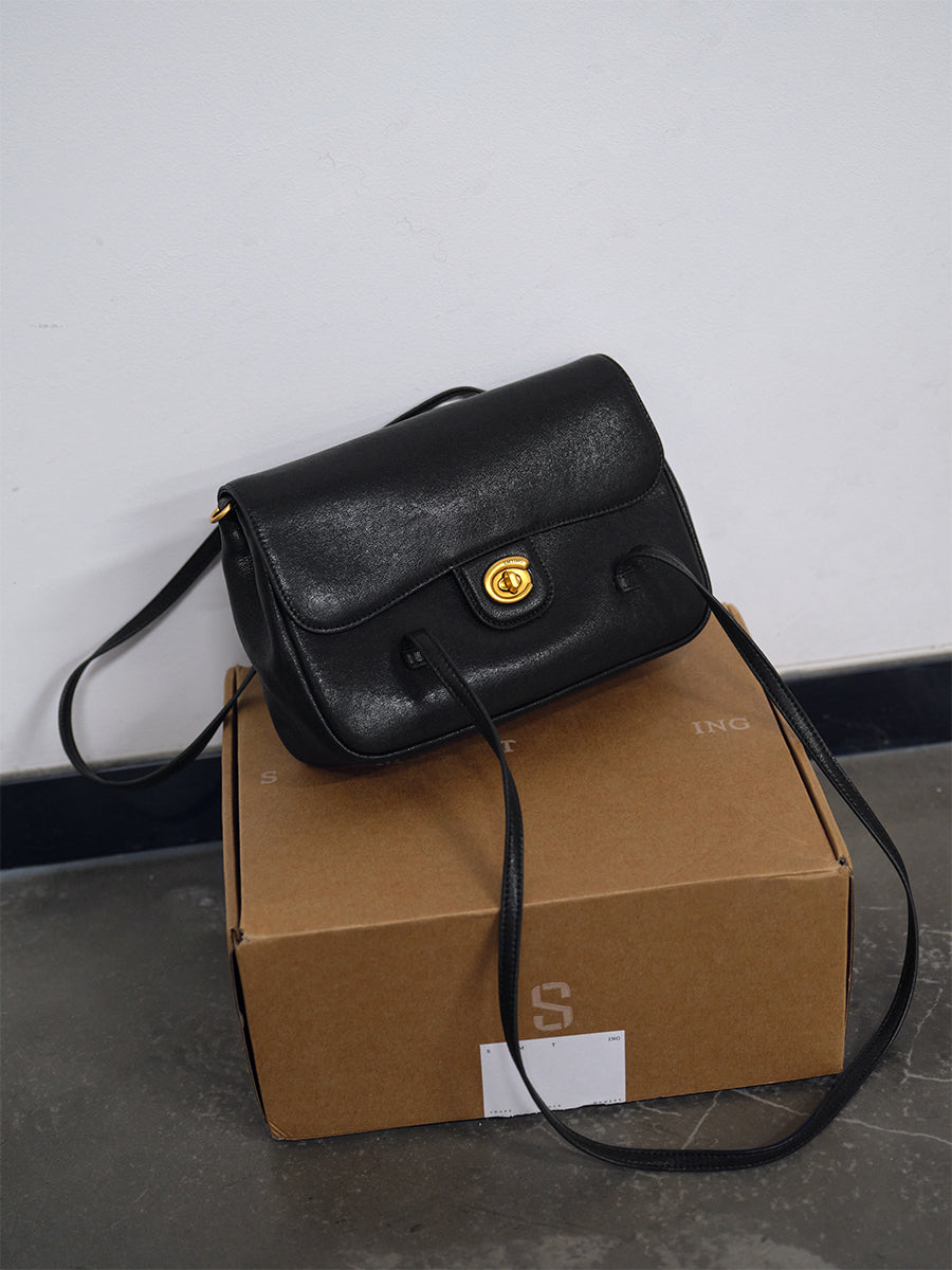 Designer-inspired light luxury underarm bag