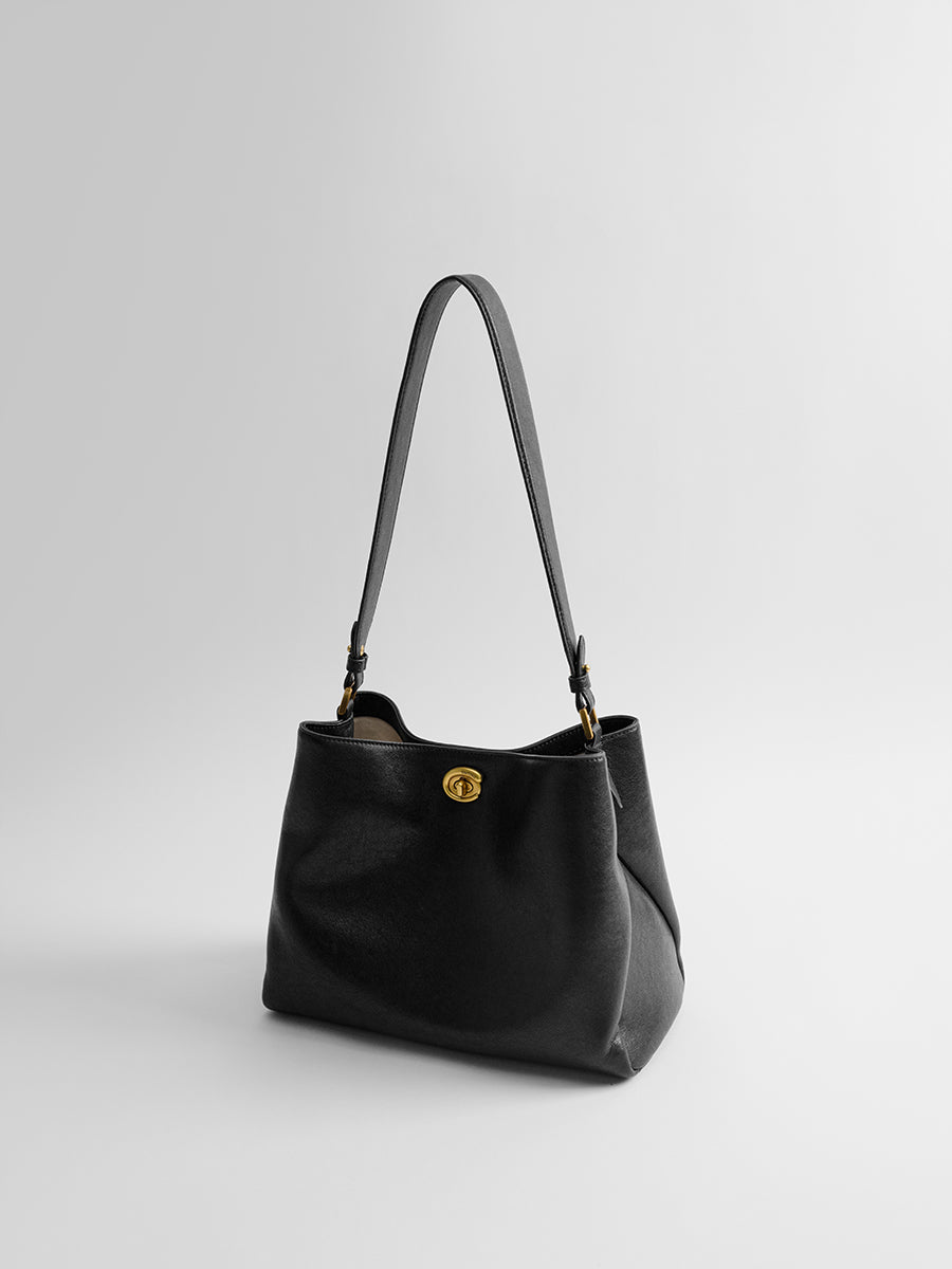 Minimalist, versatile bucket bag