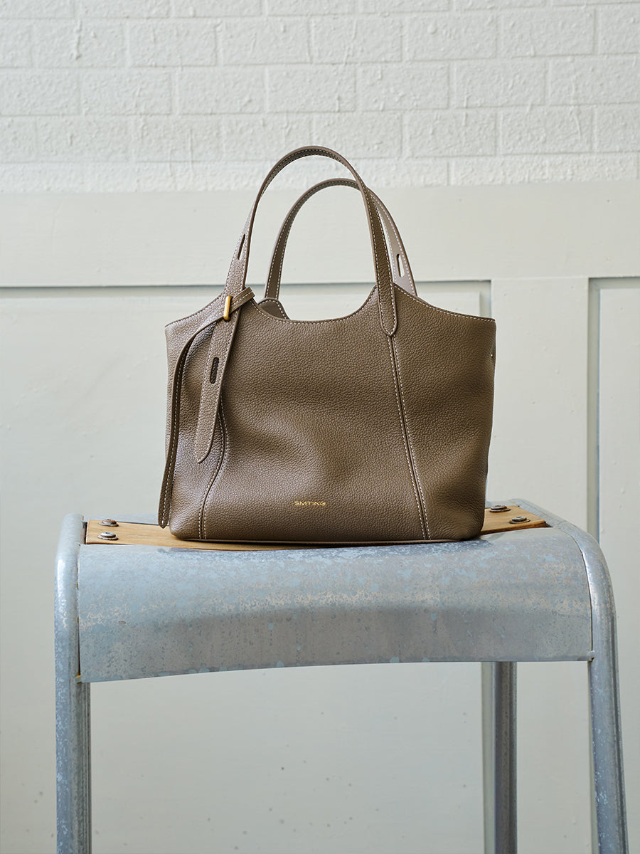 First-layer cowhide tote bag