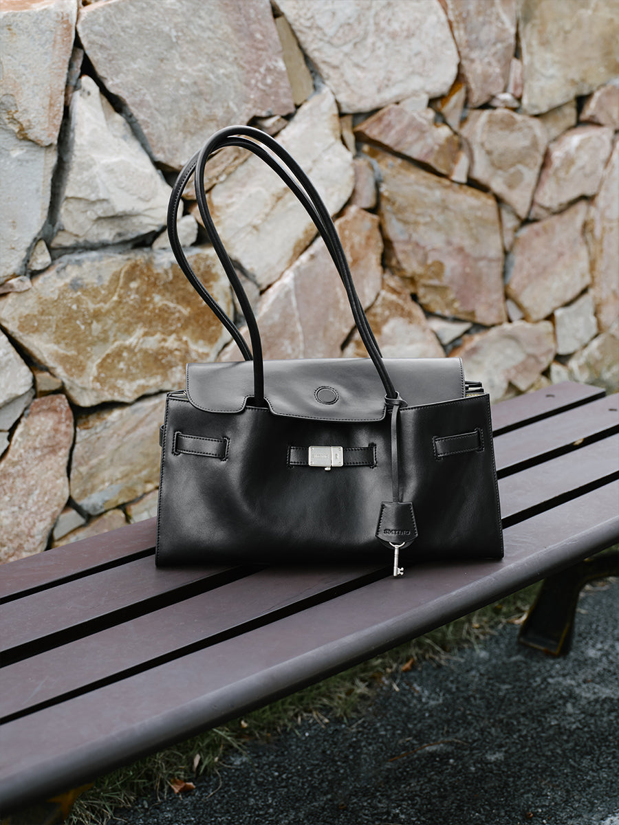 Advanced Sensation Commuter Shoulder Bag