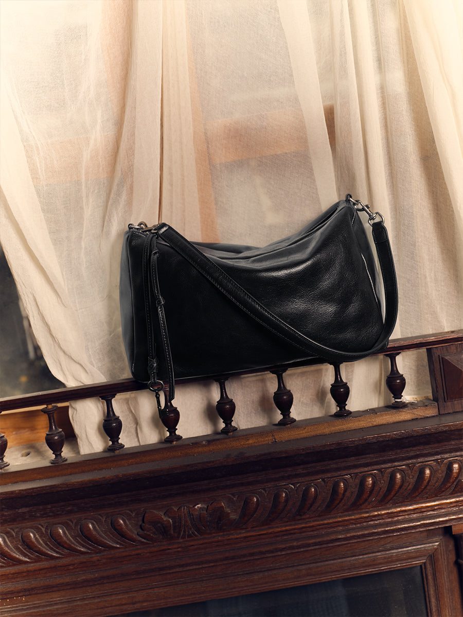 First-layer cowhide hobo bag