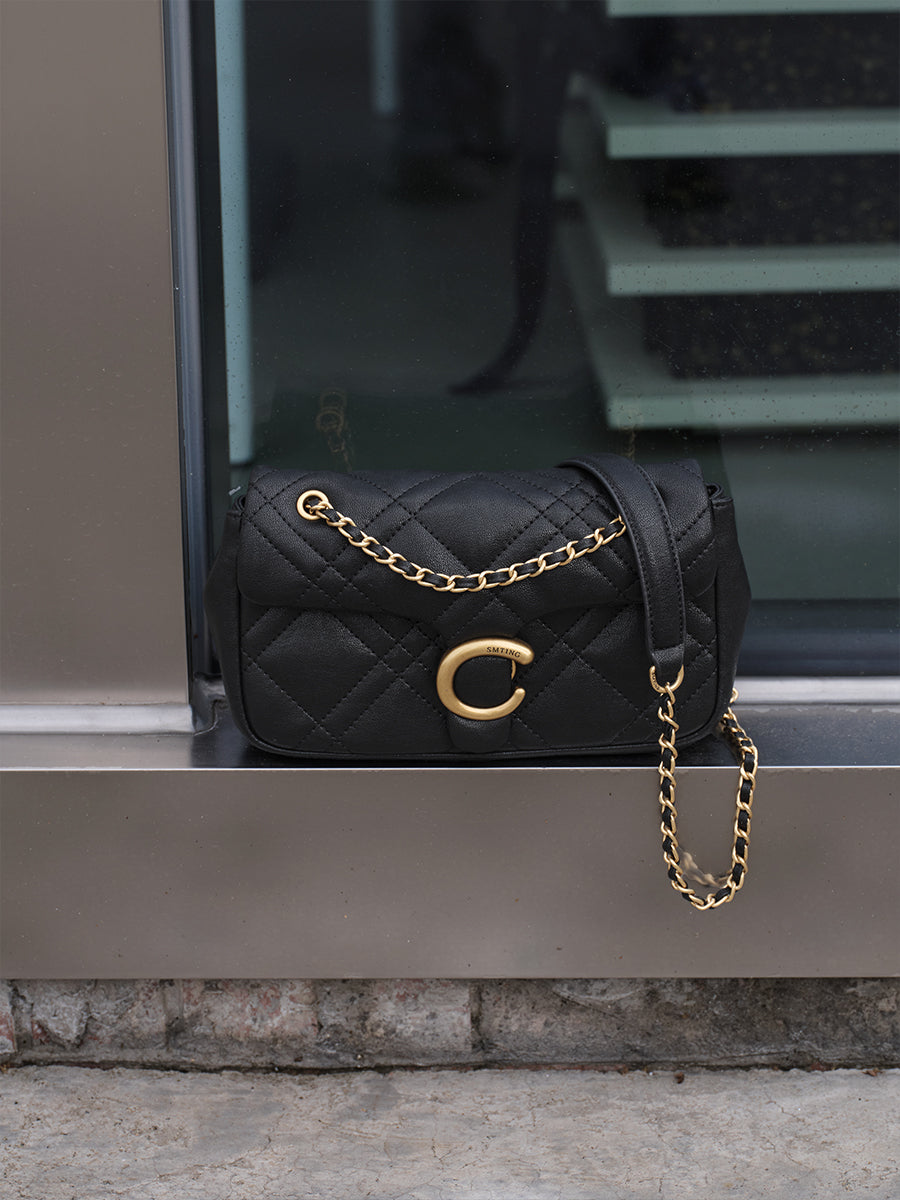 Quilted chain bag