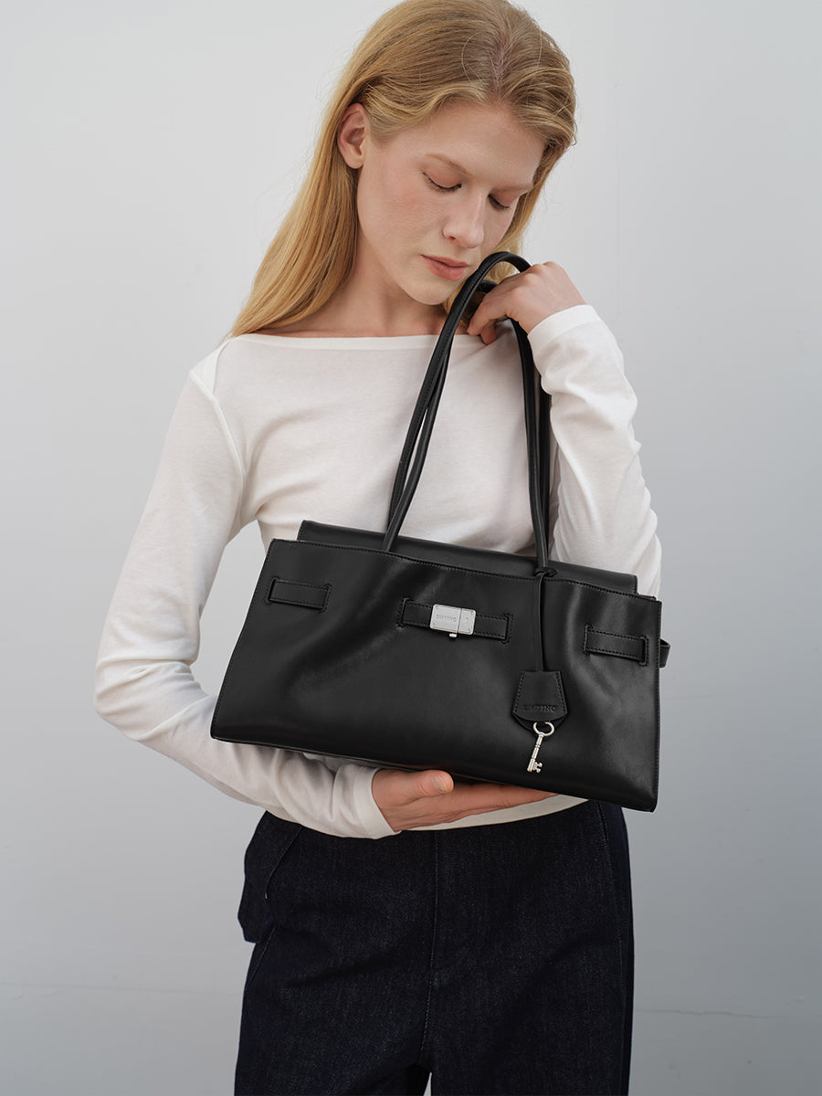 Advanced Sensation Commuter Shoulder Bag
