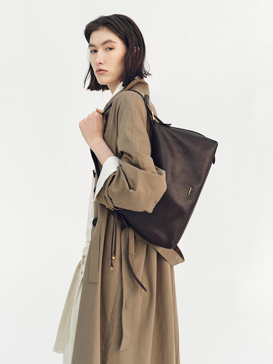 Premium minimalist shoulder bag