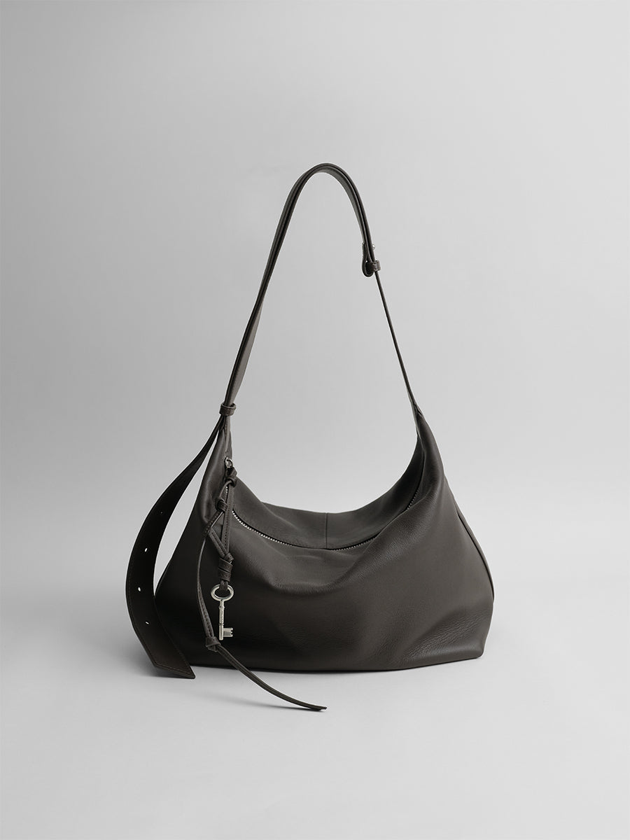First-layer cowhide hobo bag