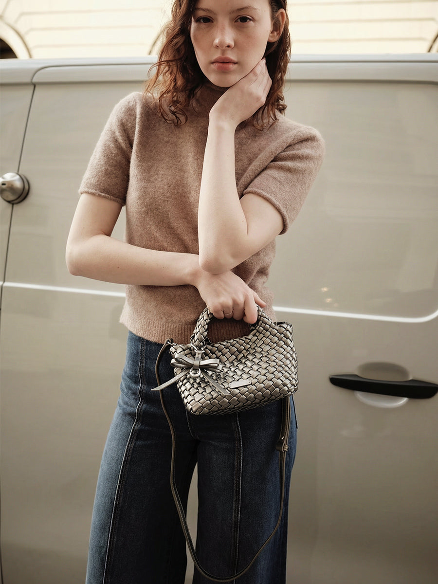New lightweight luxury woven bag
