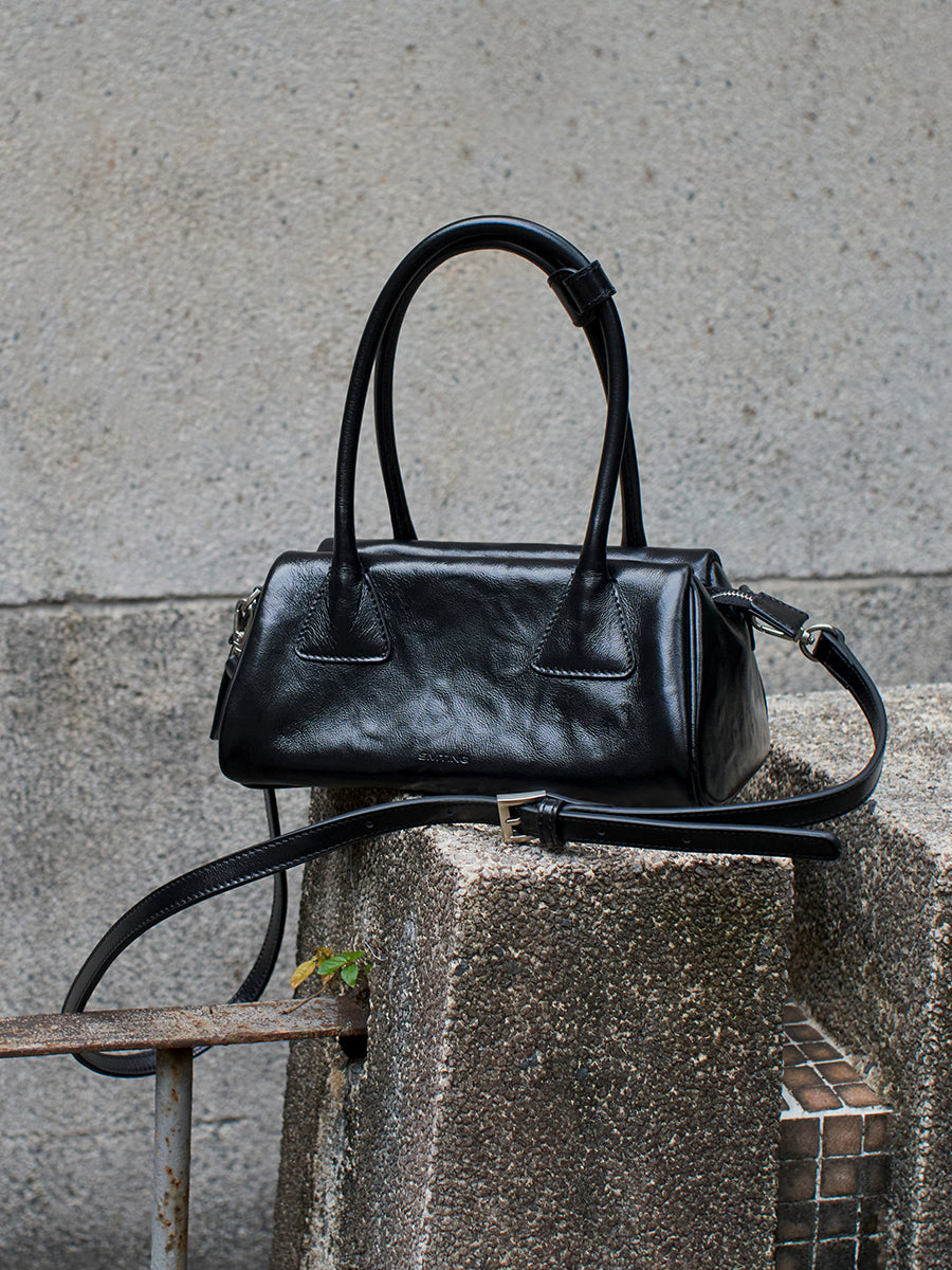 Croissant Underarm Bag