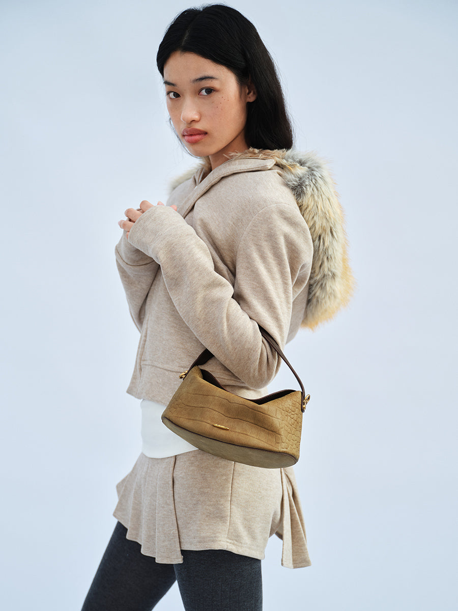 Crocodile pattern pillow bag and curling bag