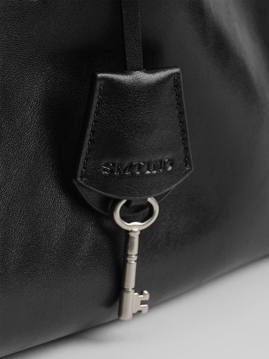 Advanced Sensation Commuter Shoulder Bag