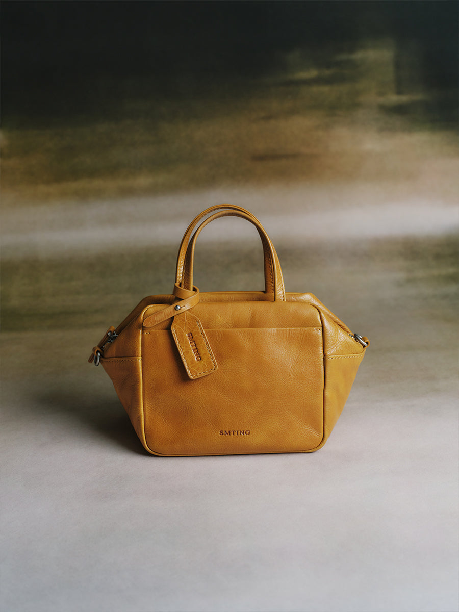 Head-layer cowhide box bag