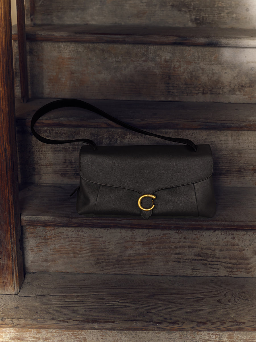 First-layer cowhide underarm bag