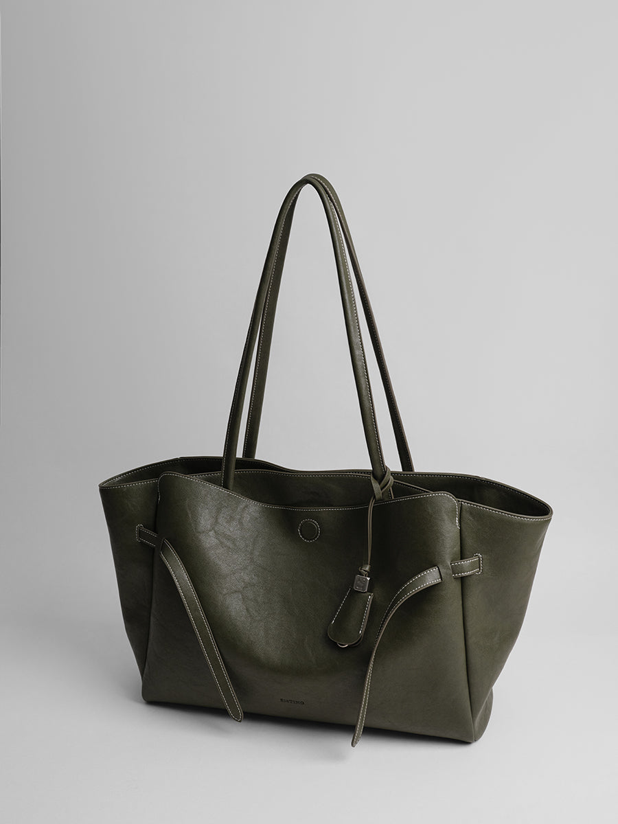 Large-capacity tote bag