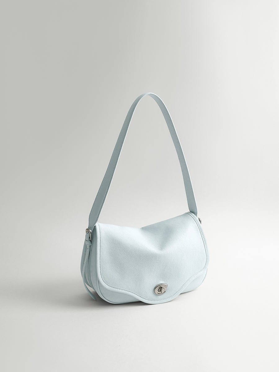 Luxurious lightweight shoulder bag with premium feel