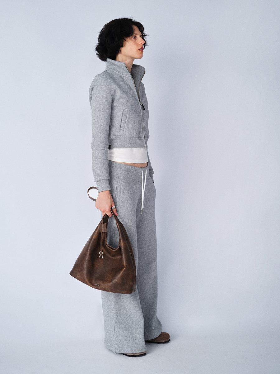 Laid-back casual tote bag