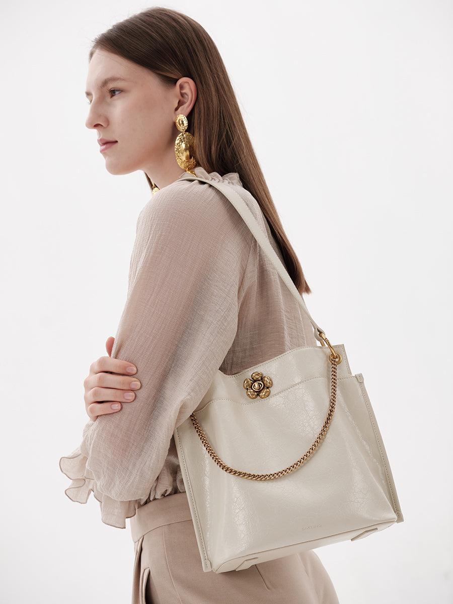 Beautiful Woman at Sunset-Large Capacity Bucket Bag