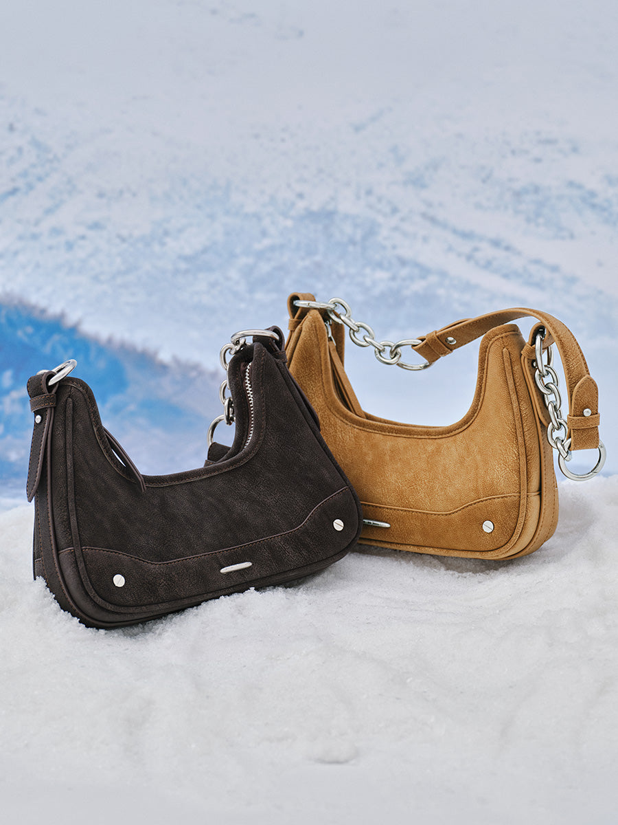 Delicate fashion chain underarm bag