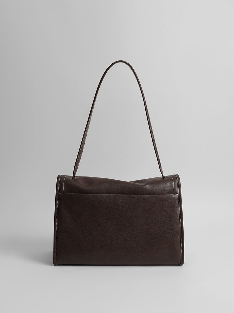 Daily commuting messenger bag