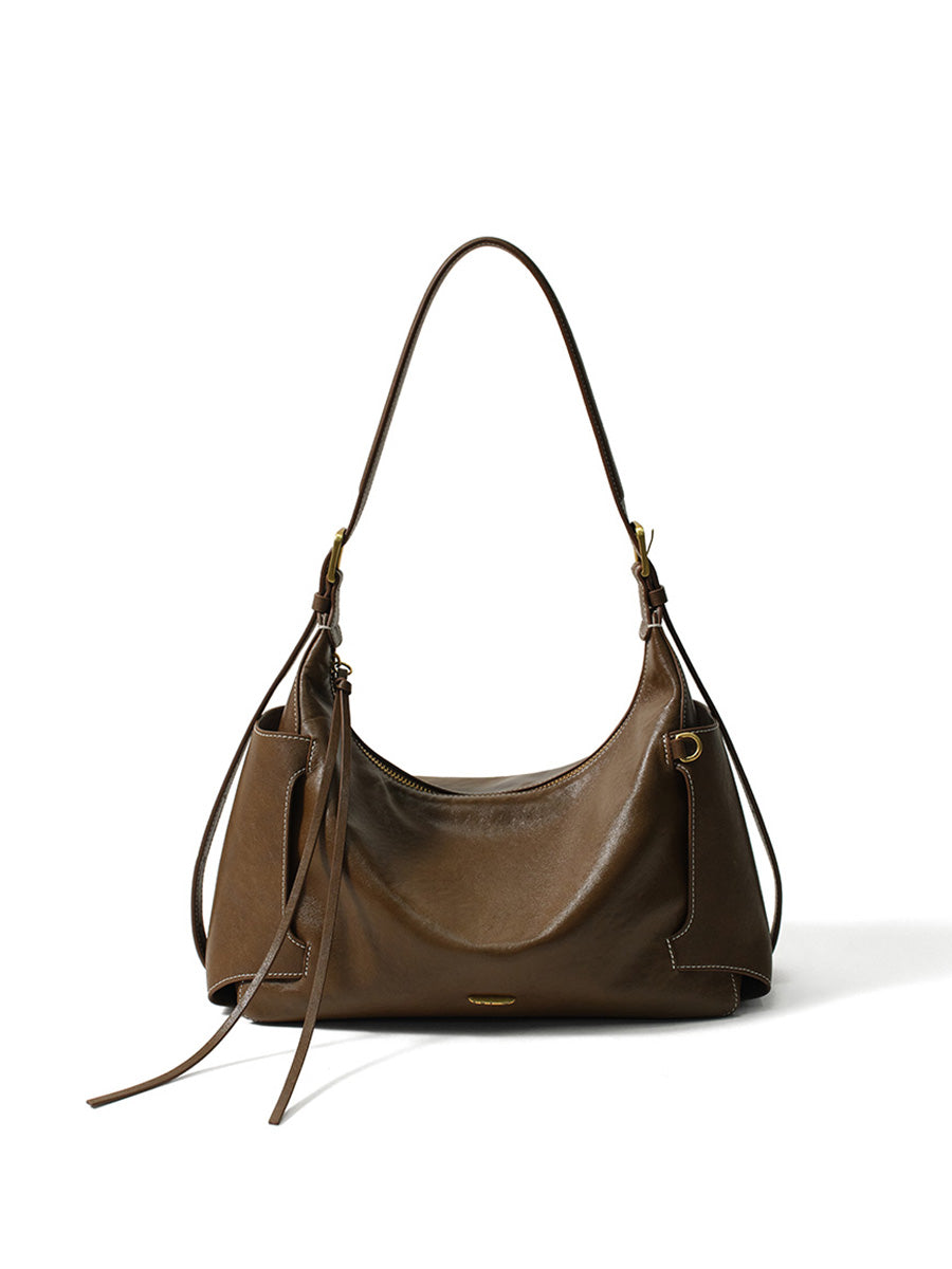 Elegant and generous hobo bags