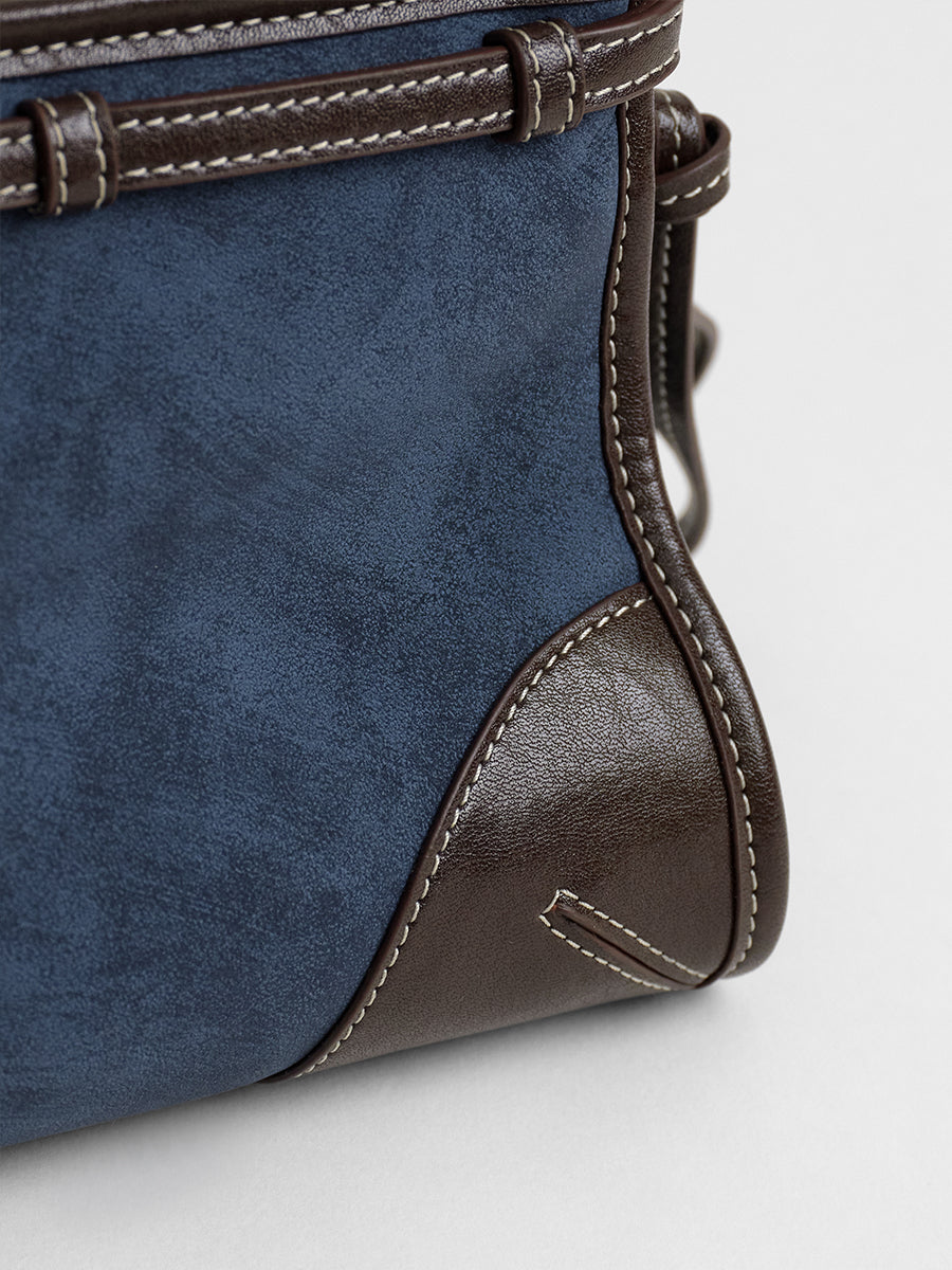 Leather Baguette Single-Shoulder Bag
