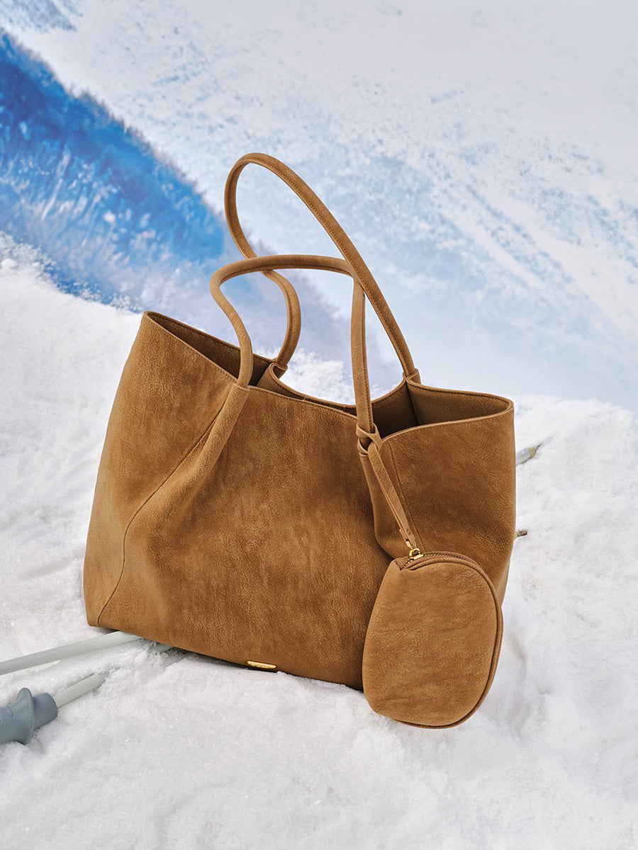 Classic minimalist large capacity tote bag