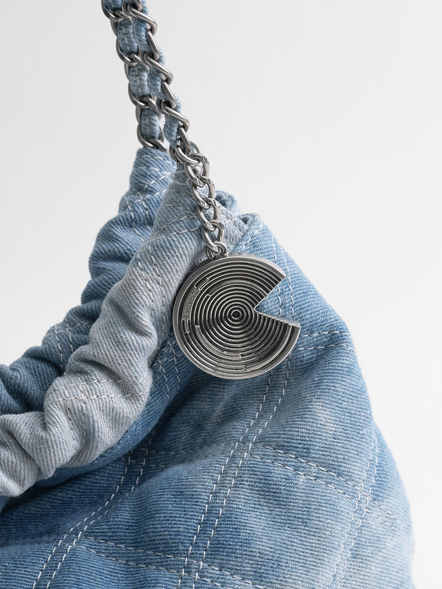 New tie-dye denim chain bag