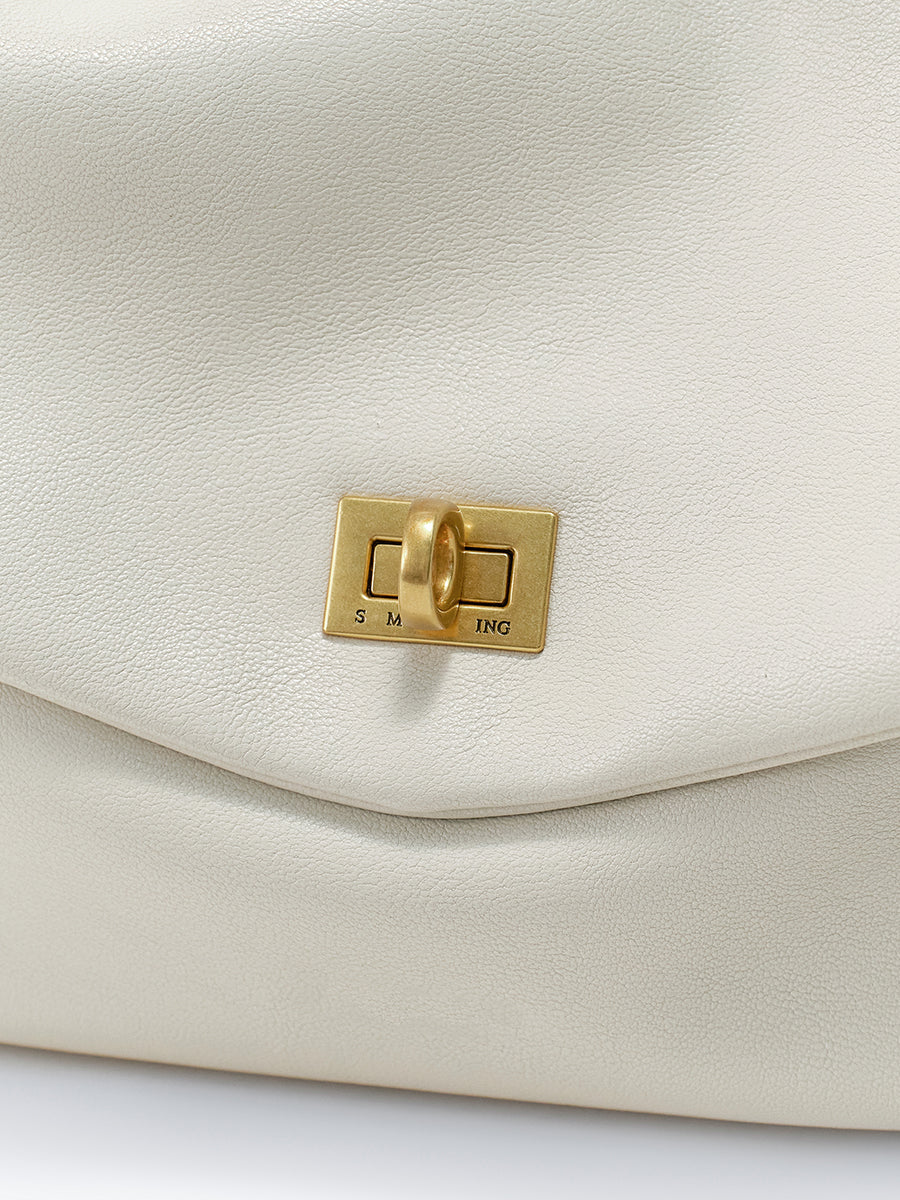Classic flap messenger bag