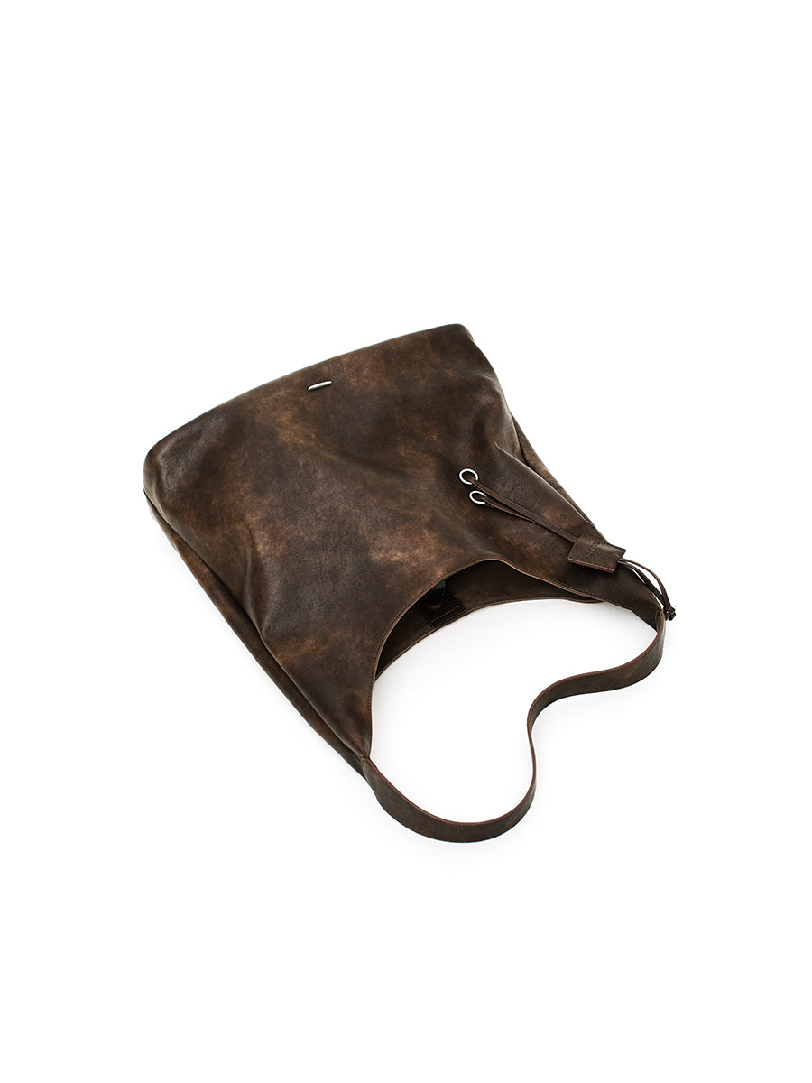 Laid-back casual tote bag