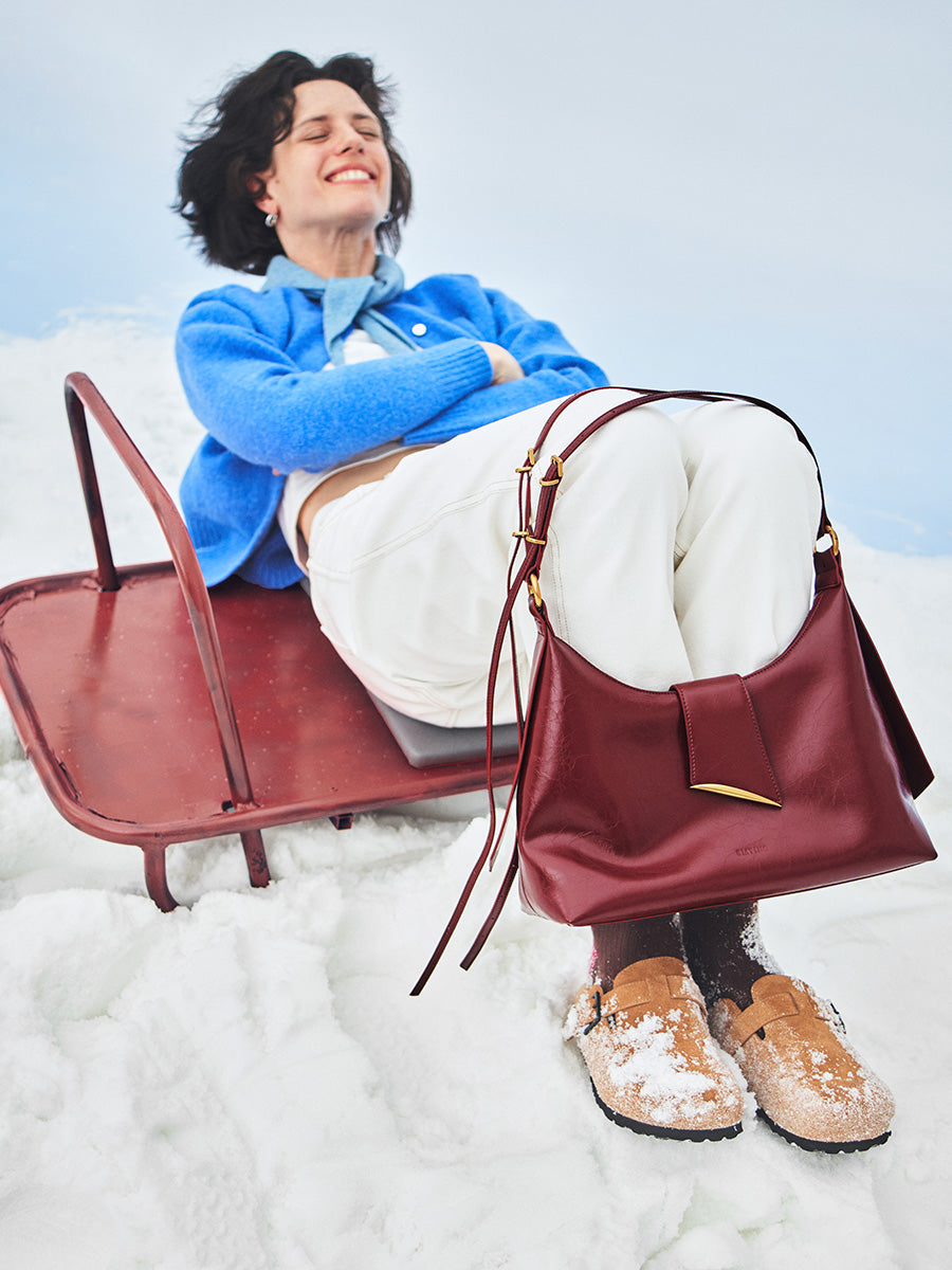 Elegant underarm hobo bag