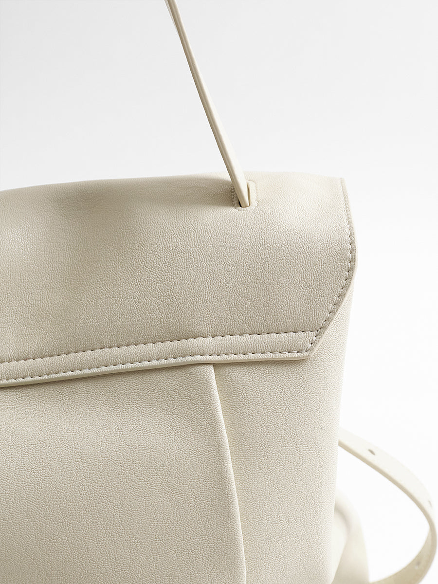 Large-capacity commuter hobo bag
