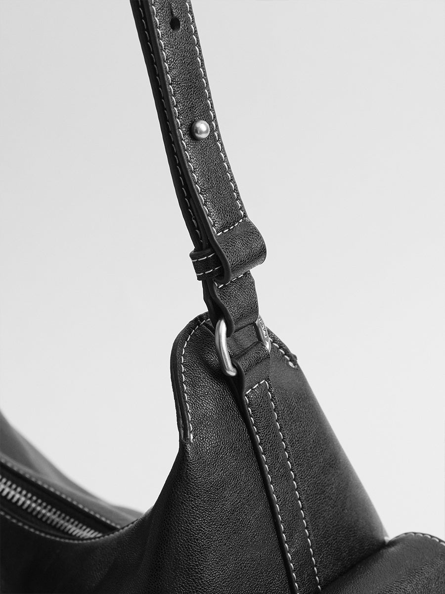 Relaxed single-shoulder hobo bag