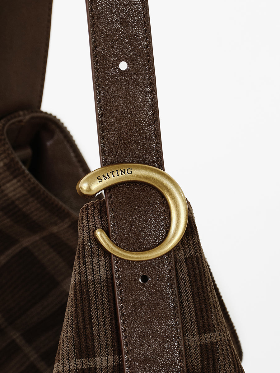 Soft corduroy bucket bag