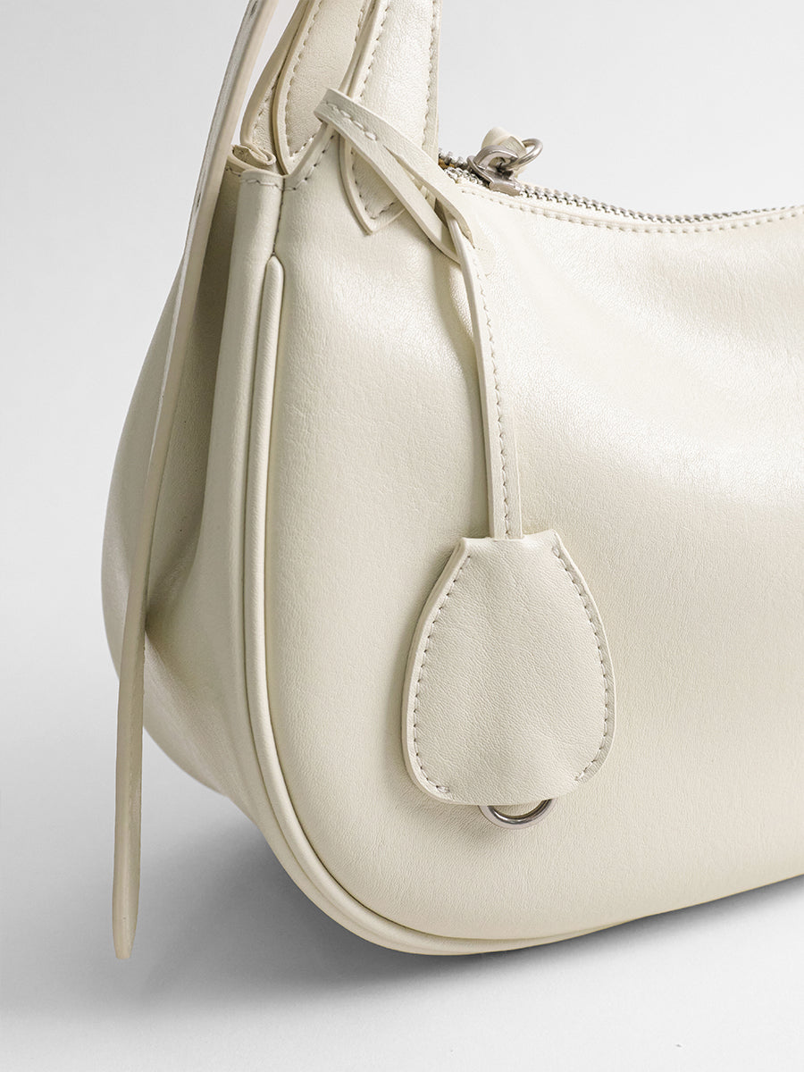 Relaxed designer hobo bag