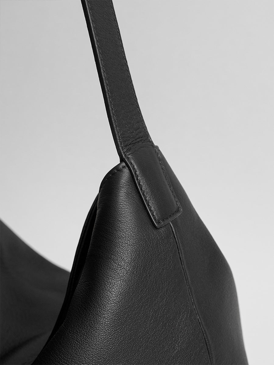First-layer cowhide tote bag