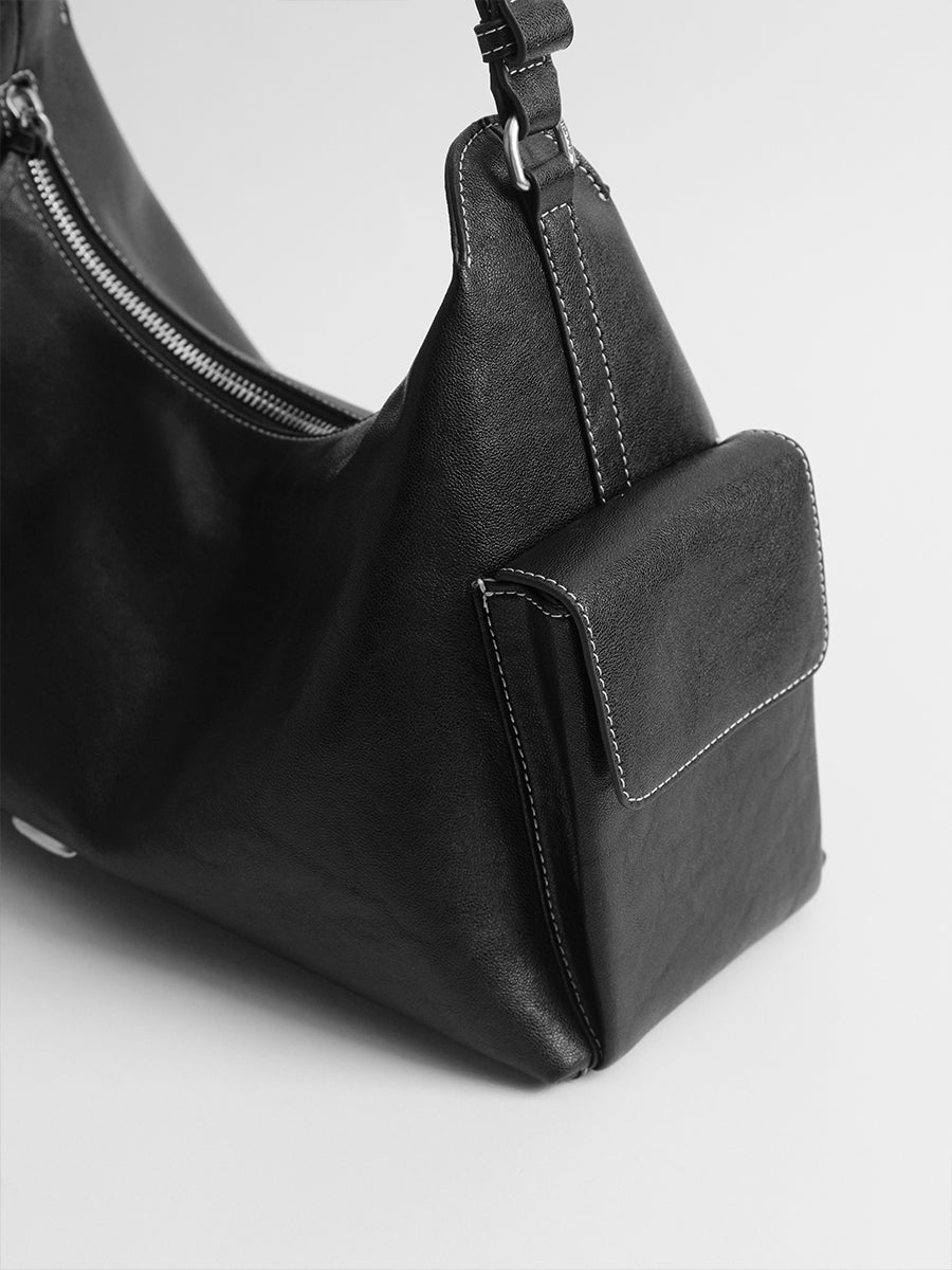 Relaxed single-shoulder hobo bag