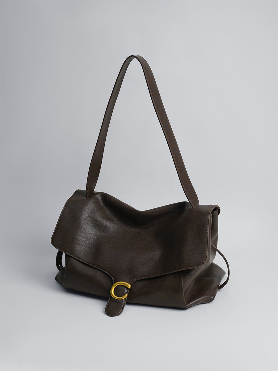 Large-capacity commuter hobo bag