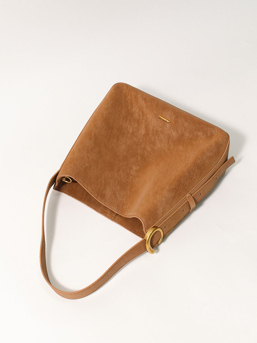 Textured minimalist luxury commuting tote bag