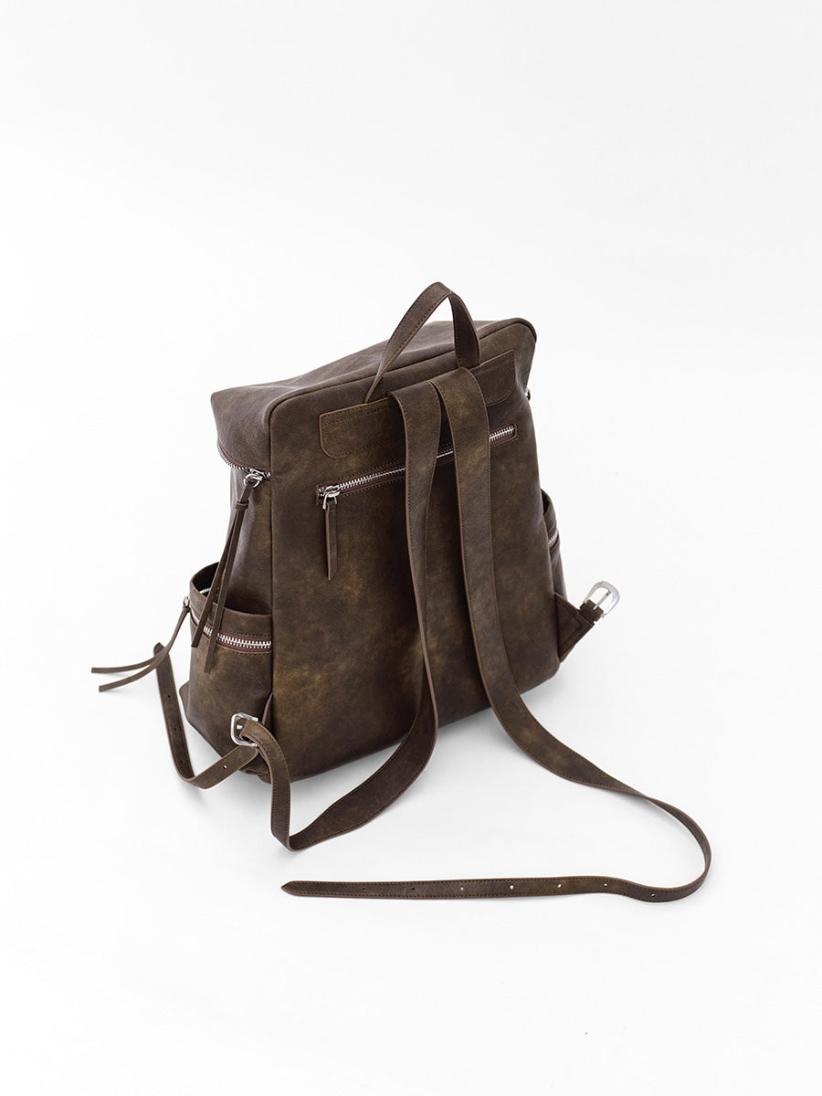 Retro and sophisticated commuter backpack