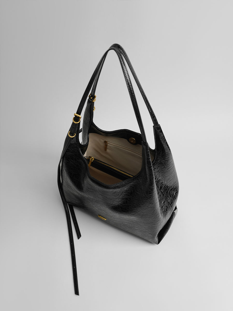 Cracked leather tote bag